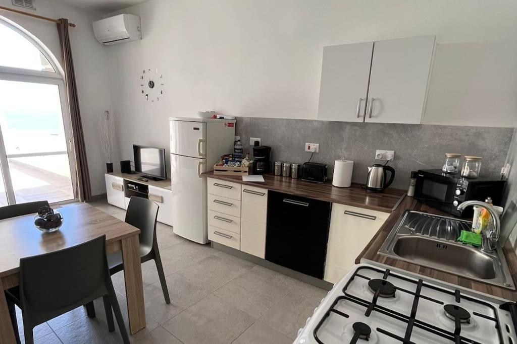 Serenity Sea-View Maisonette Marsalforn Luaran gambar